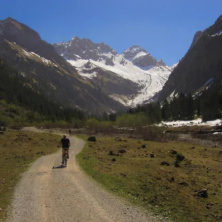 333 Mit Schwimmbad Kleinwalsertal