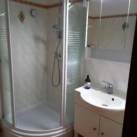 Appartement 333 Mit Schwimmbad Kleinwalsertal 4*