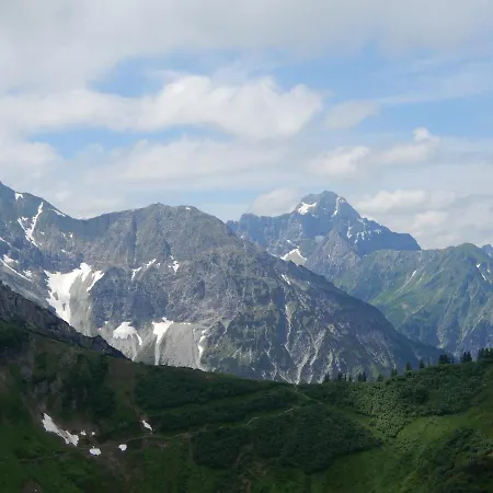 333 Mit Schwimmbad Kleinwalsertal Appartement 4*