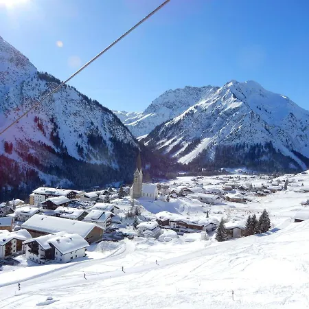 333 Mit Schwimmbad Kleinwalsertal Mittelberg