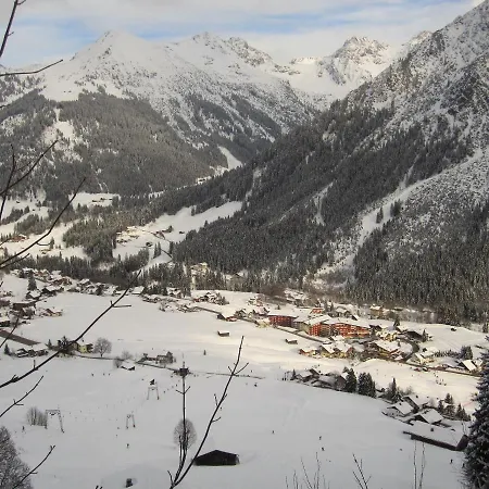 333 Mit Schwimmbad Kleinwalsertal Appartement Mittelberg