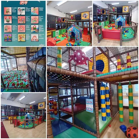 333 Mit Schwimmbad Kleinwalsertal 4*